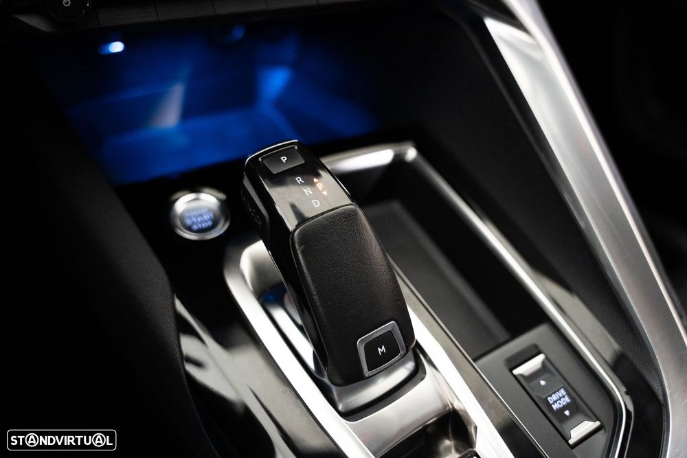 Peugeot 5008 1.2 PureTech Allure EAT8 - 25