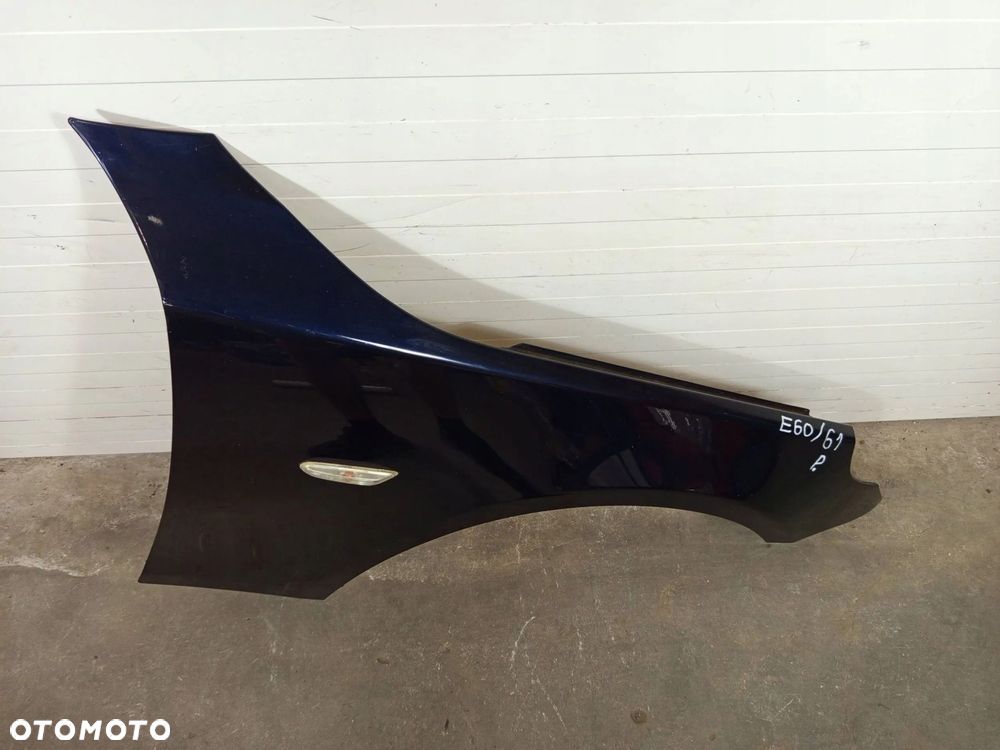 BŁOTNIK PRAWY PRZÓD PRZEDNI BMW 5 E60 E61 CARBON SCHWARZ 416/9 - 2