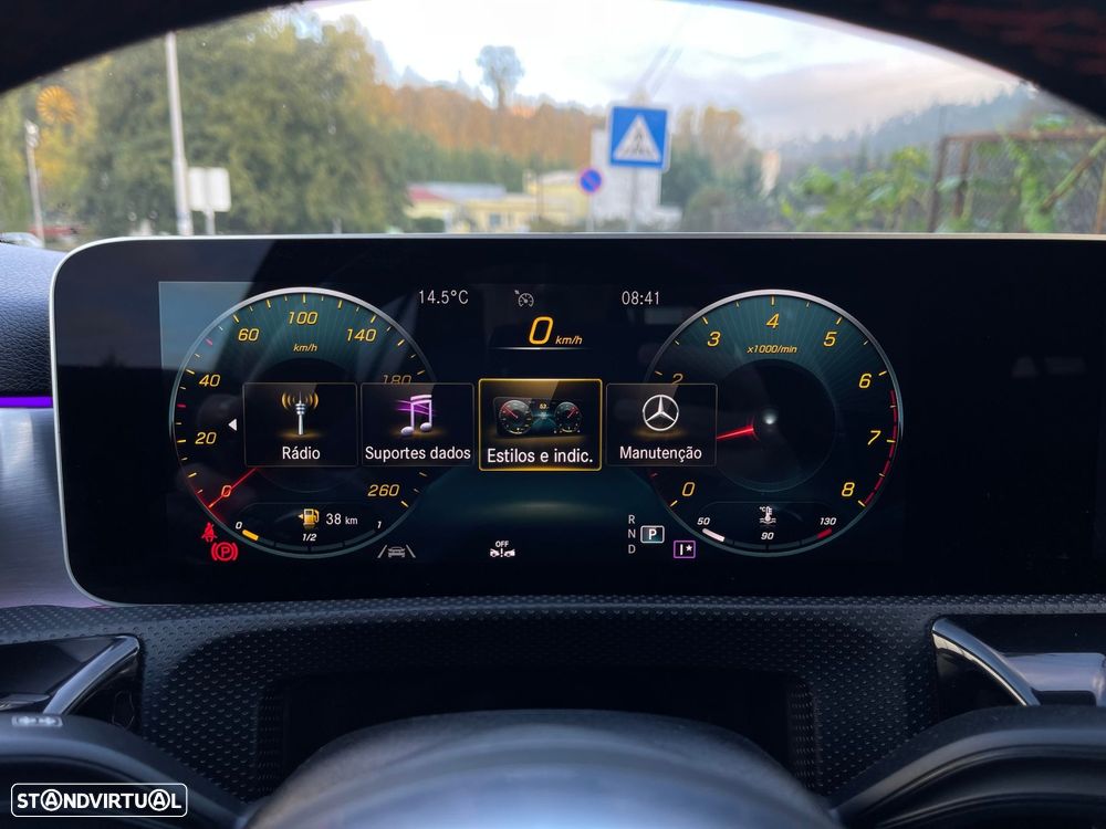 Mercedes-Benz A 180 7G-DCT AMG Line - 49