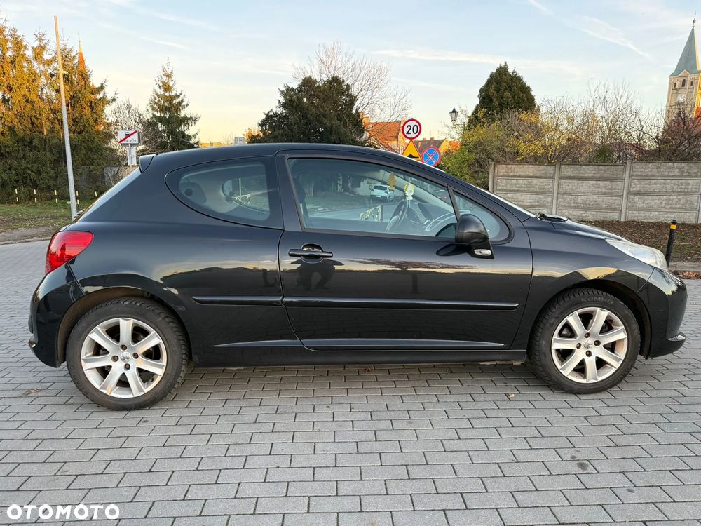 Peugeot 207 - 7