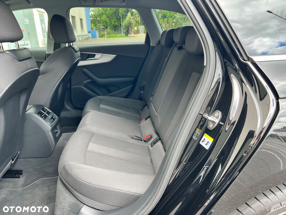Audi A4 Avant 35 TDI mHEV Advanced S tronic - 16