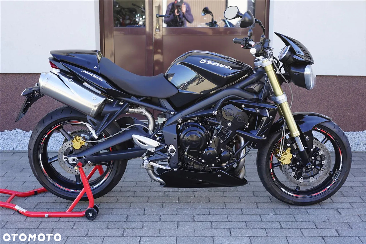 Triumph Street Triple - 2