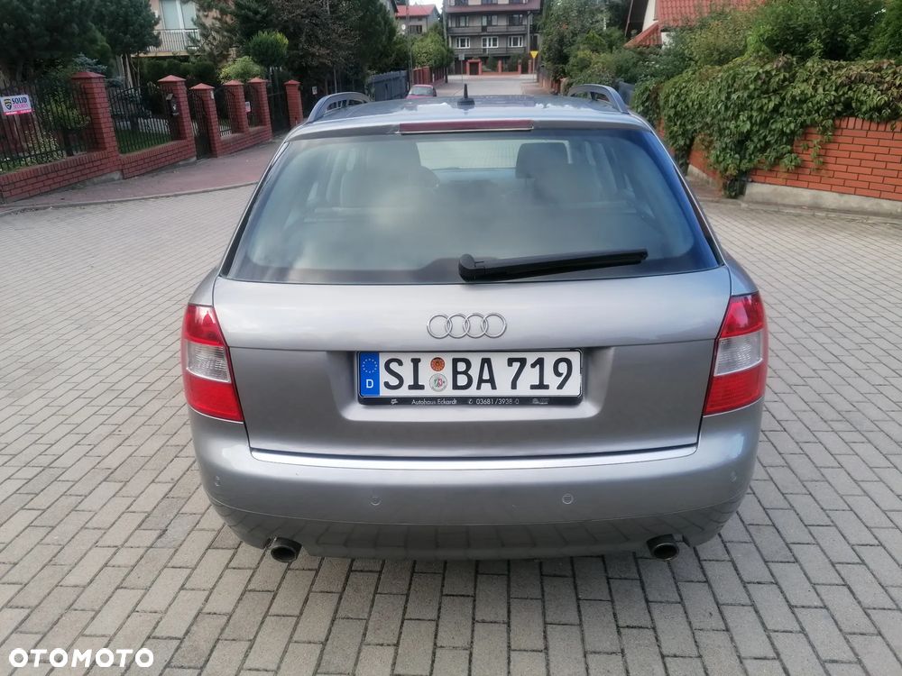 Audi A4 Avant - 10