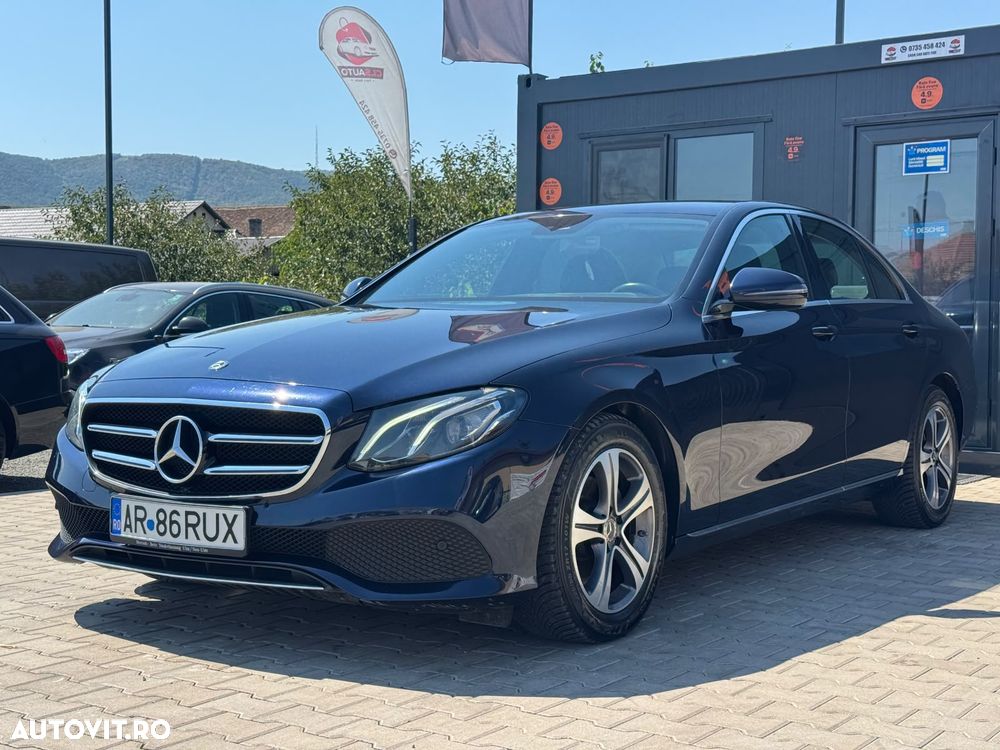 Mercedes-Benz E - 4