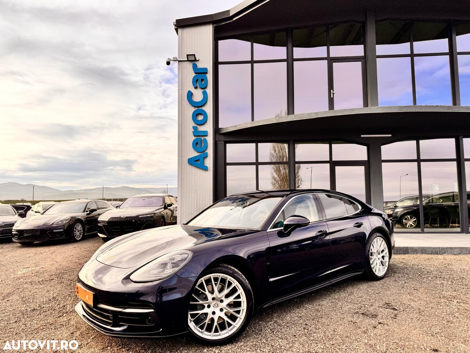 Porsche Panamera 4S - 4