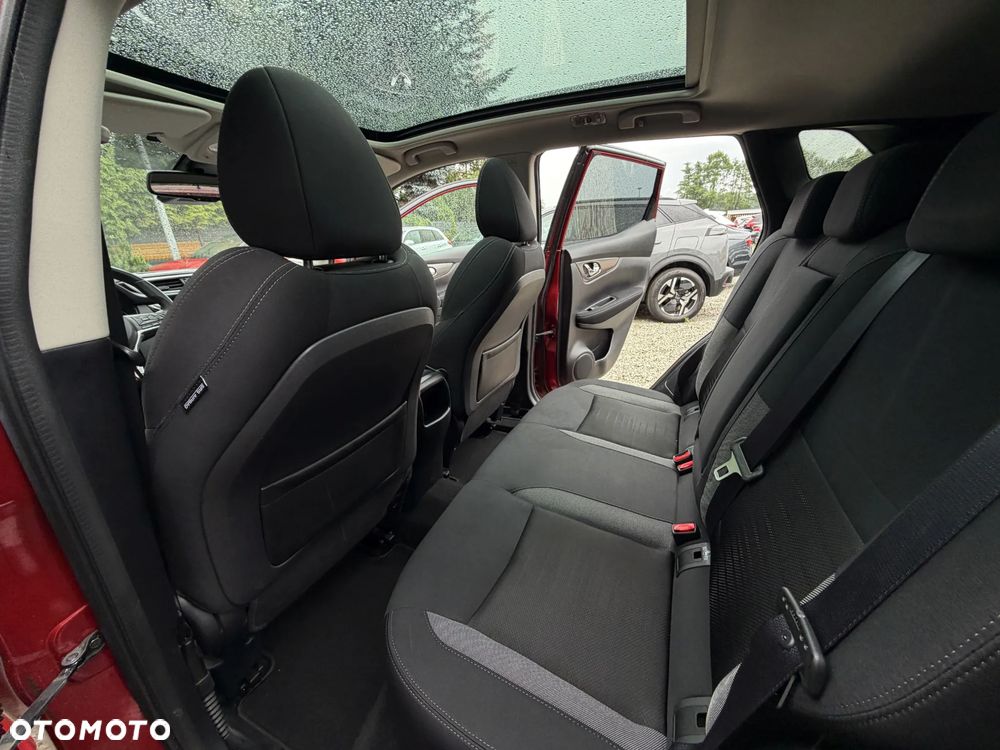 Nissan Qashqai 1.2 DIG-T N-Connecta EU6 - 20