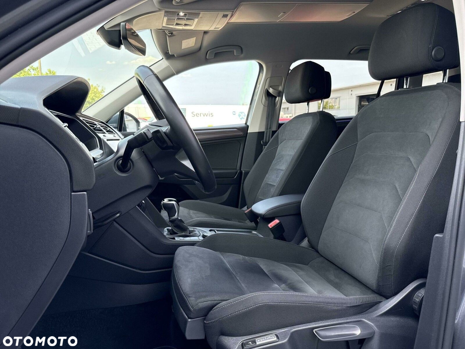 Volkswagen Tiguan - 9