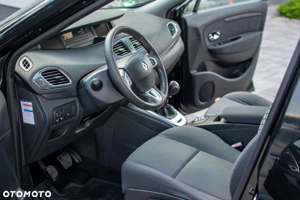 Renault Scenic - 31
