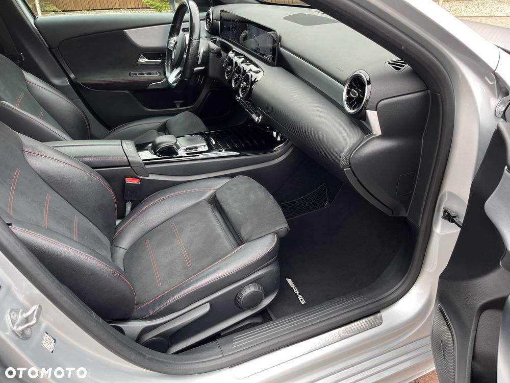 Mercedes-Benz Klasa A 220 4-Matic AMG Line 7G-DCT - 20