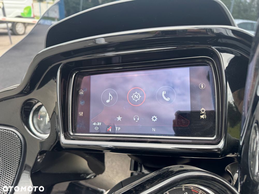 Harley-Davidson Touring Road Glide - 7