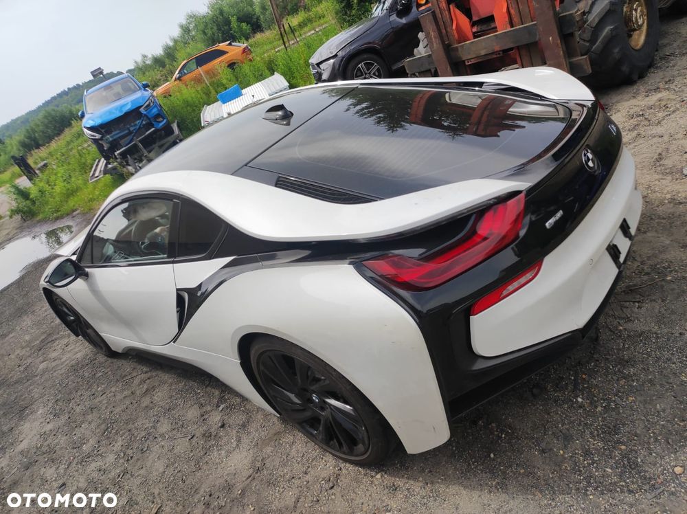 BMW i8 - 2