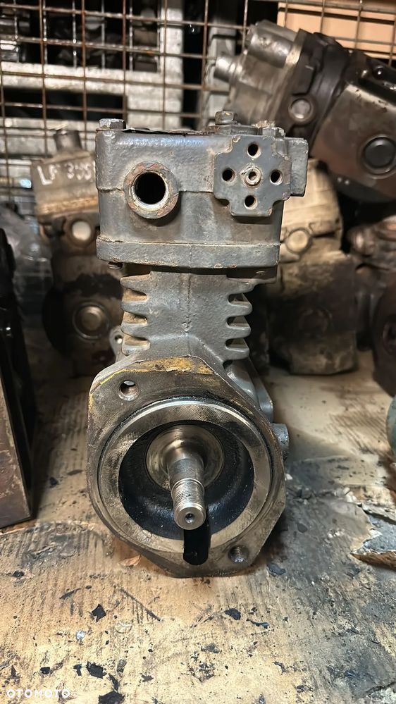 Sprężarka powietrza TU-FLO 550 COMPRESSOR CAT 2H2504F / 5003762 BENDIX - 4