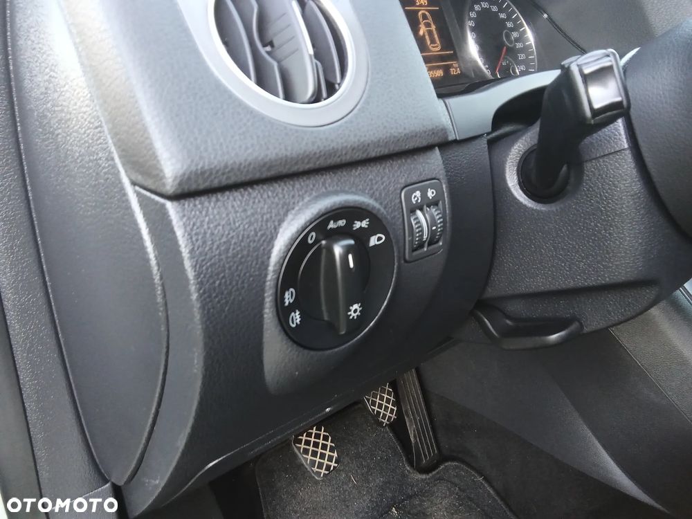 Volkswagen Golf Plus - 27