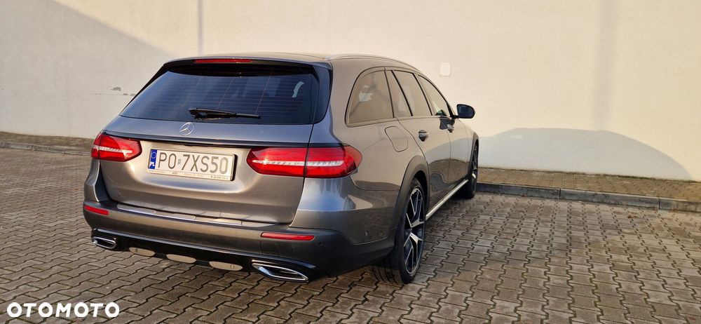 Mercedes-Benz Klasa E 220 d 4-Matic All-Terrain - 5