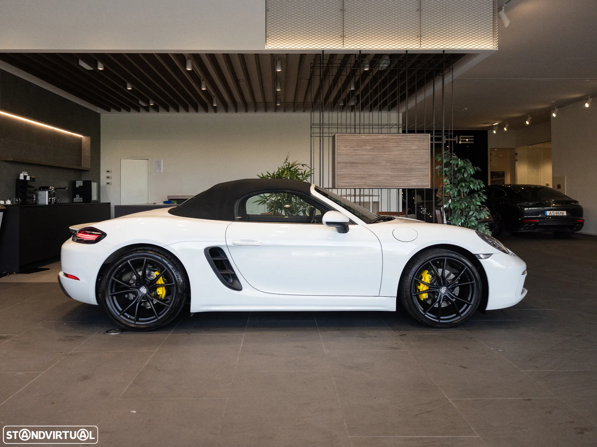 Porsche 718 Boxster 2.0 PDK - 11