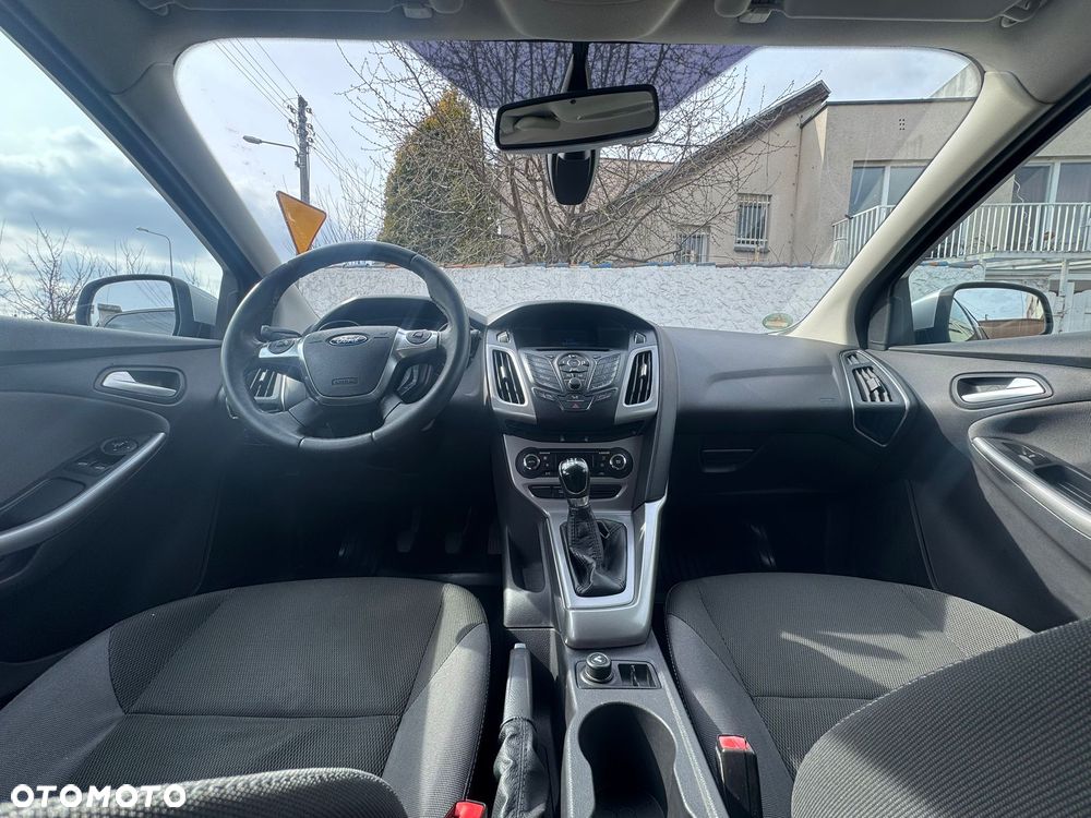 Ford Focus 1.6 TI-VCT Ambiente - 11