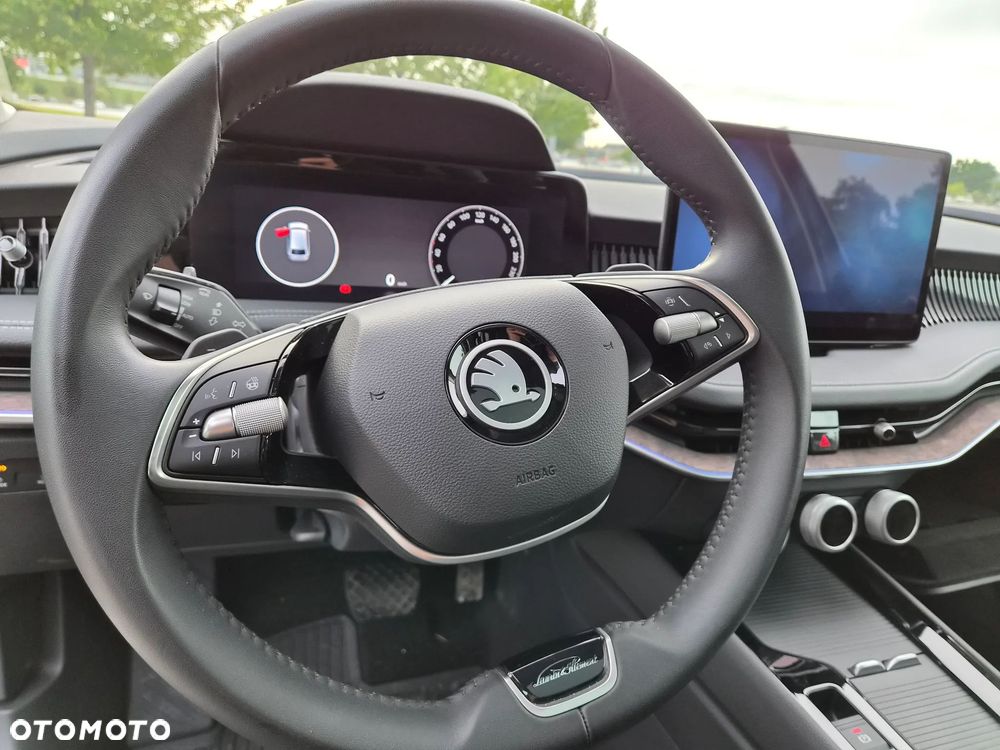 Skoda Superb 2.0 TDI SCR 4x4 L&K DSG - 13