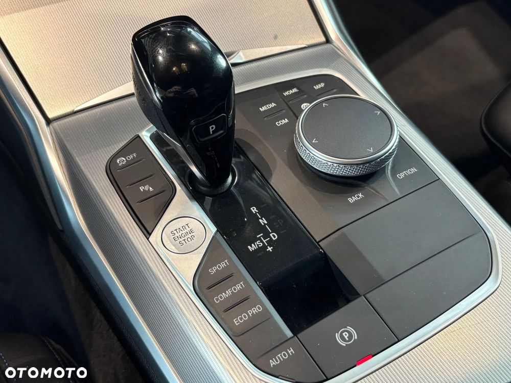 BMW Seria 3 320d xDrive MHEV M Sport sport - 19