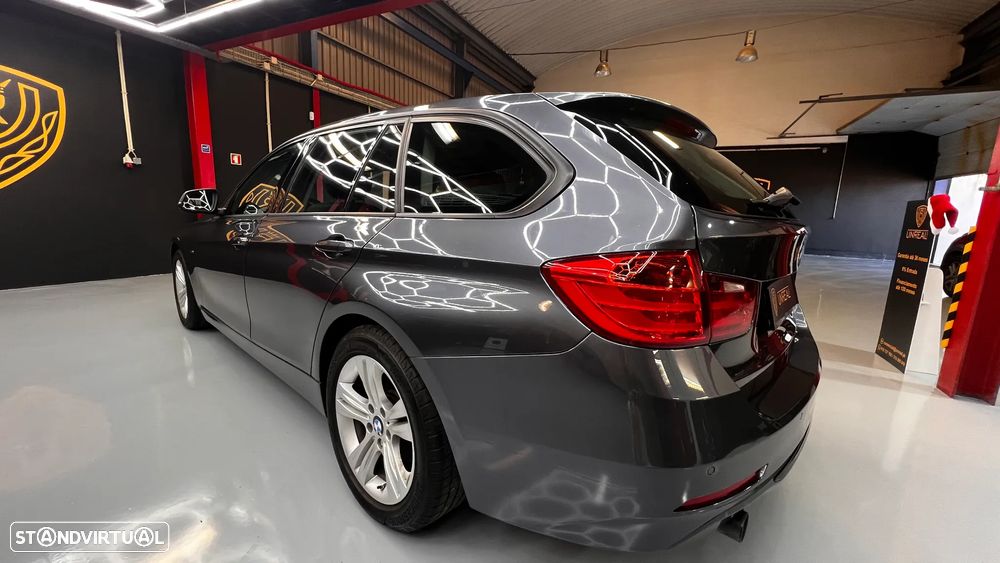 BMW 318 d Touring Auto Line Sport - 11