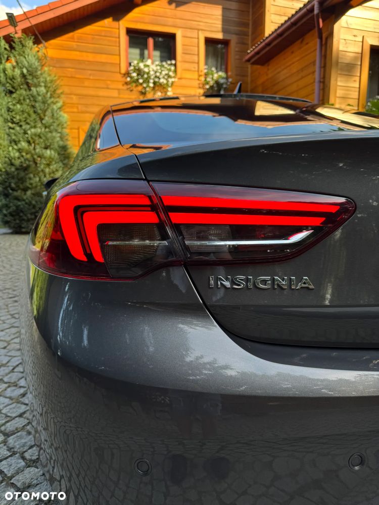 Opel Insignia 2.0 CDTI Elegance S&S - 11