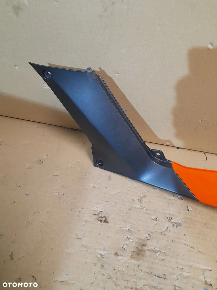 = KTM DUKE 125 2011 2015 Ogon lewy zadupek owiewka - 2