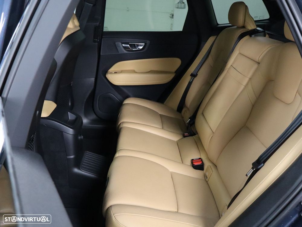 Volvo XC 60 2.0 T8 PHEV Inscription AWD - 7