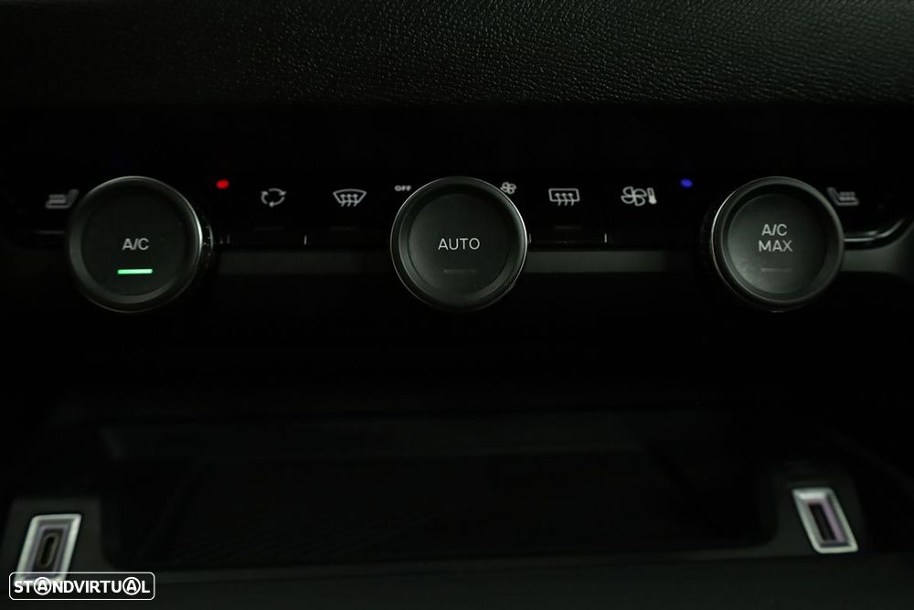 Citroën C4 1.2 PureTech Plus EAT8 - 13