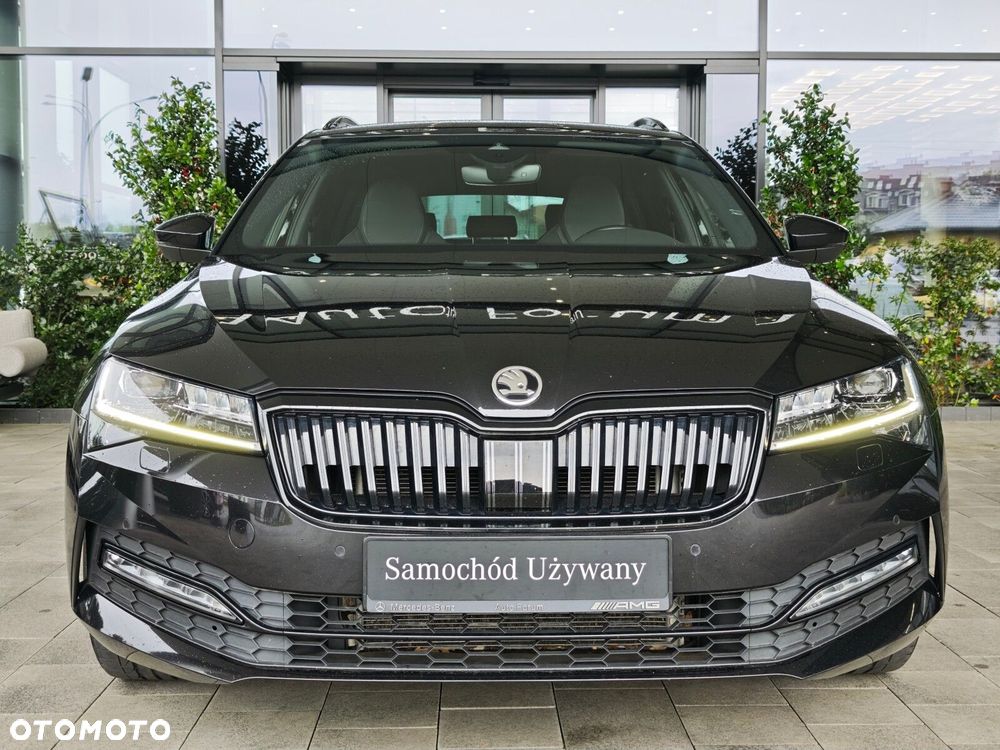 Skoda Superb 2.0 TDI SCR 4x4 Sportline DSG - 3