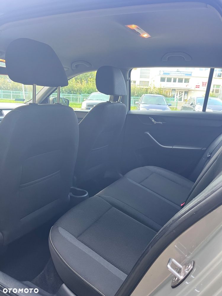 Skoda RAPID Spb 1.2 TSI Active - 20