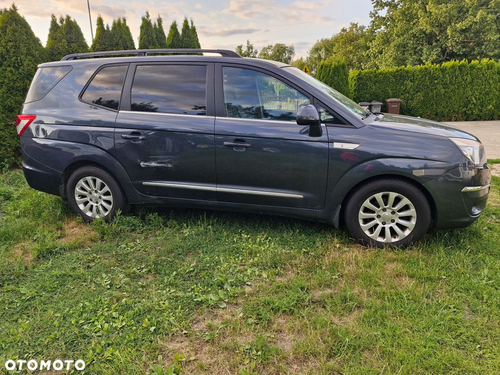 SsangYong/KGM Rodius 200 e-XDi Crystal Plus - 4