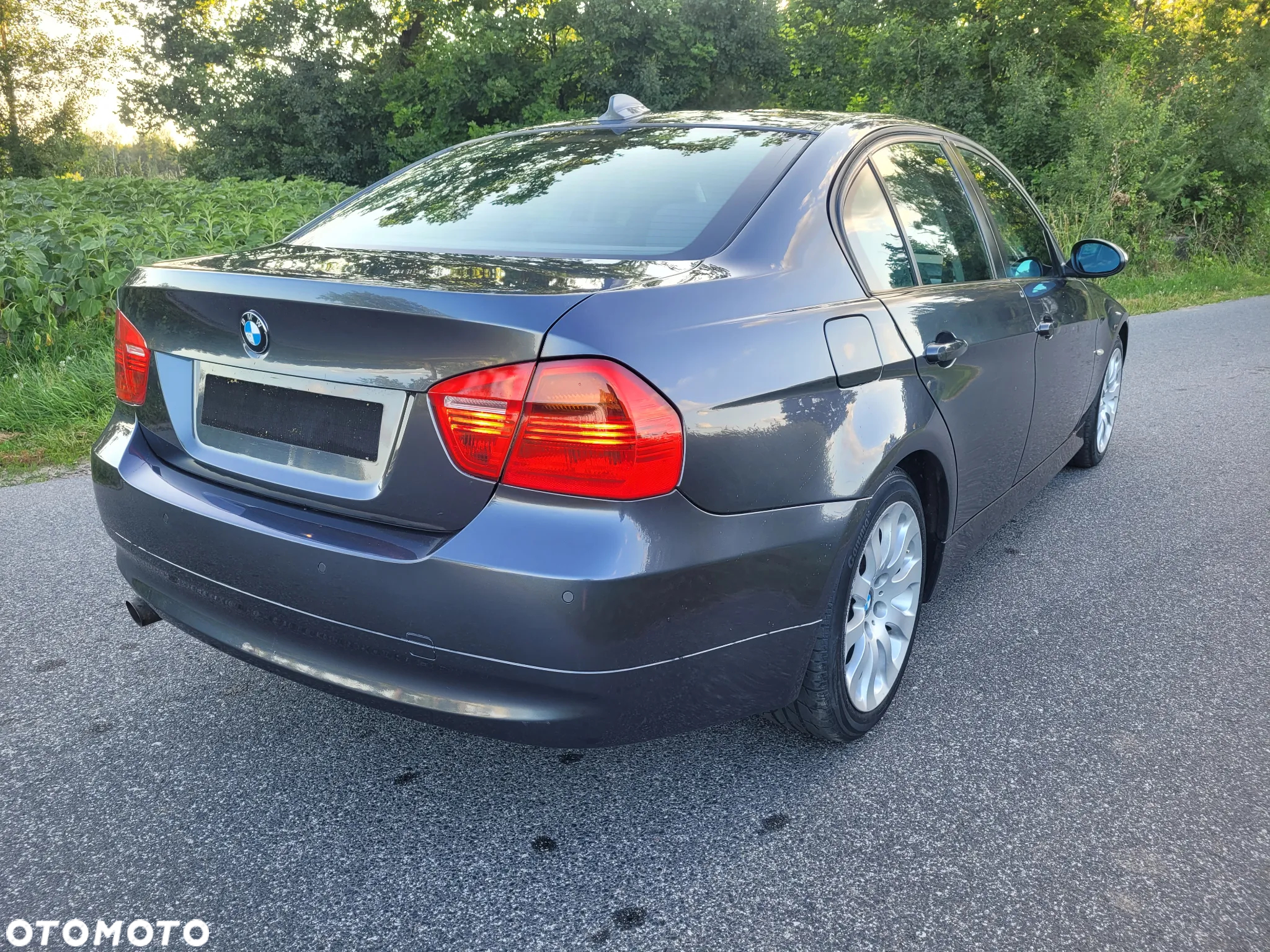 BMW Seria 3 318d - 23