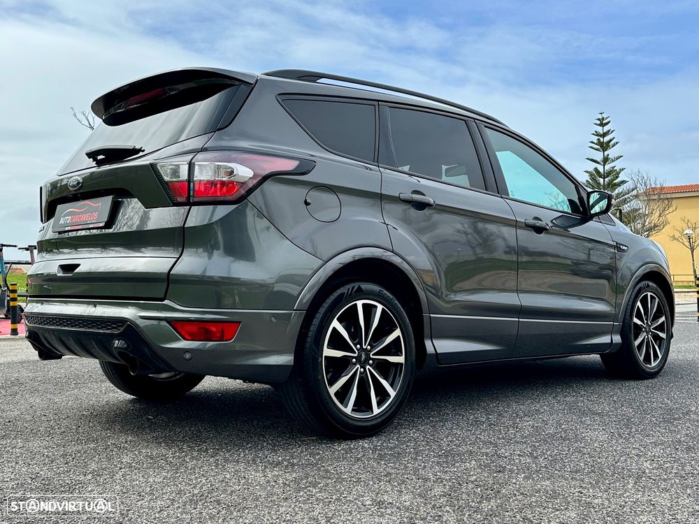 Ford Kuga 1.5 TDCi ST-Line Limited Edition - 32