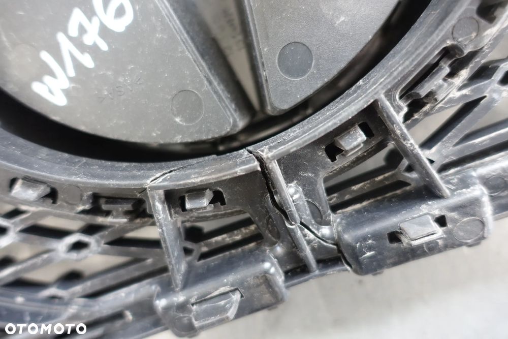 ATRAPA GRILL MERCEDES W176 A KLASA  AMG - 13