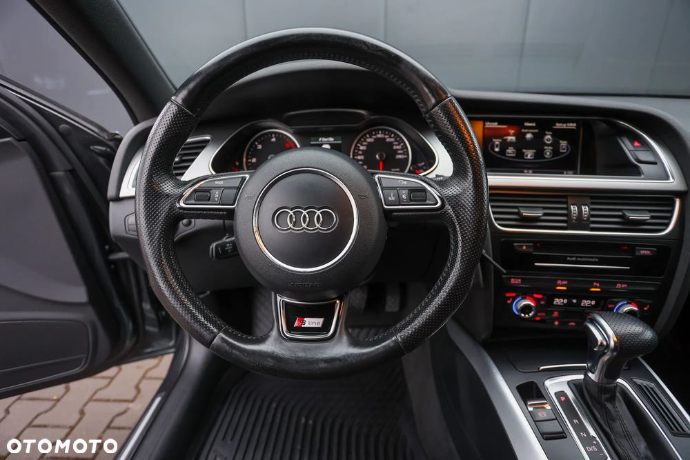 Audi A4 Avant 2.0 TDI DPF quattro S tronic S line Sportpaket - 34