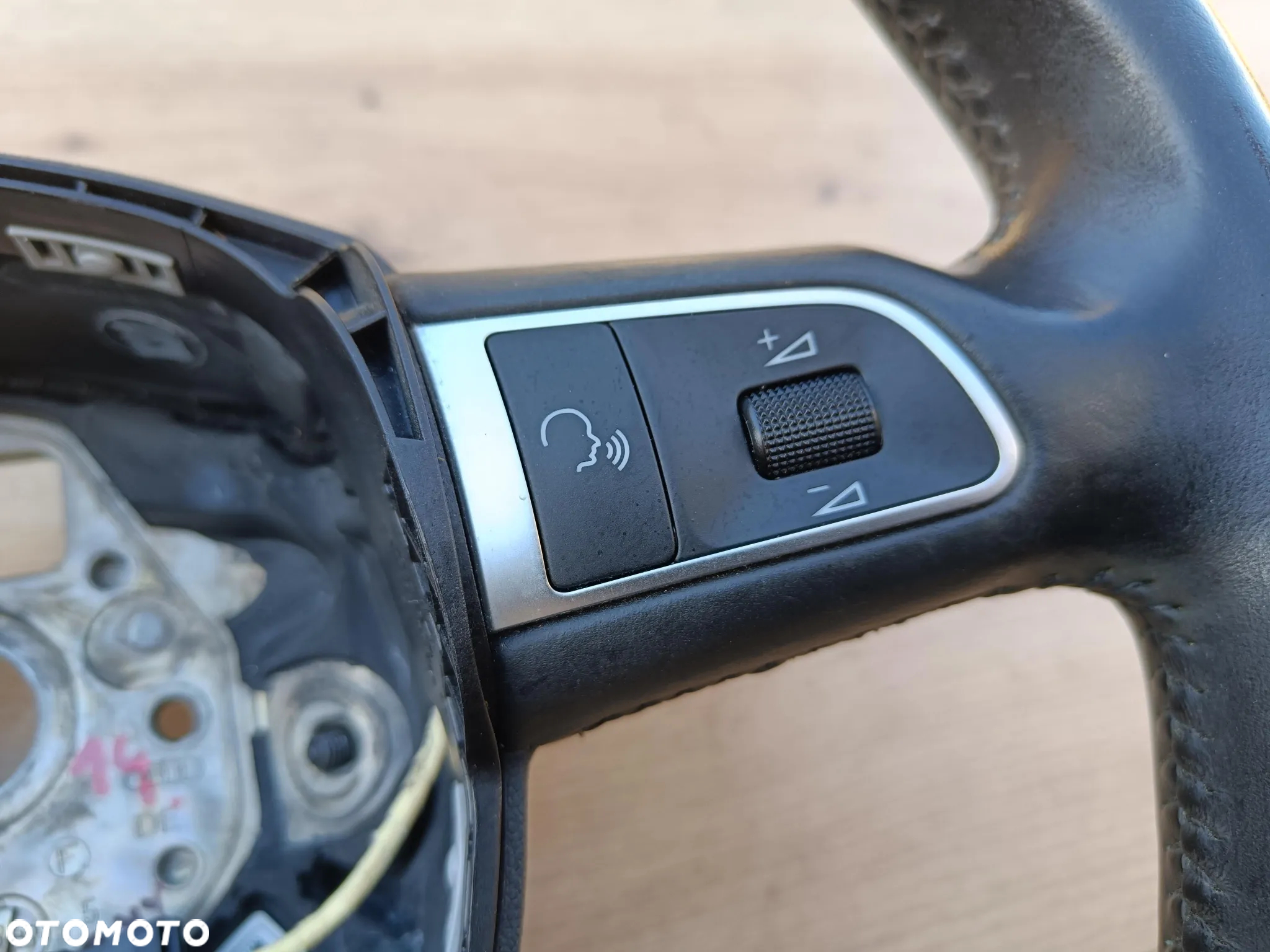 AUDI A6 C6 A8 D3 LIFT Q7 KIEROWNICA CZARNA SOUL ŁOPATKI 4E0419091CN - 11