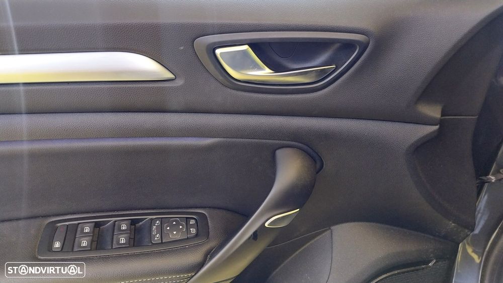 Renault Mégane Sport Tourer 1.5 Blue dCi Techno — photo 5