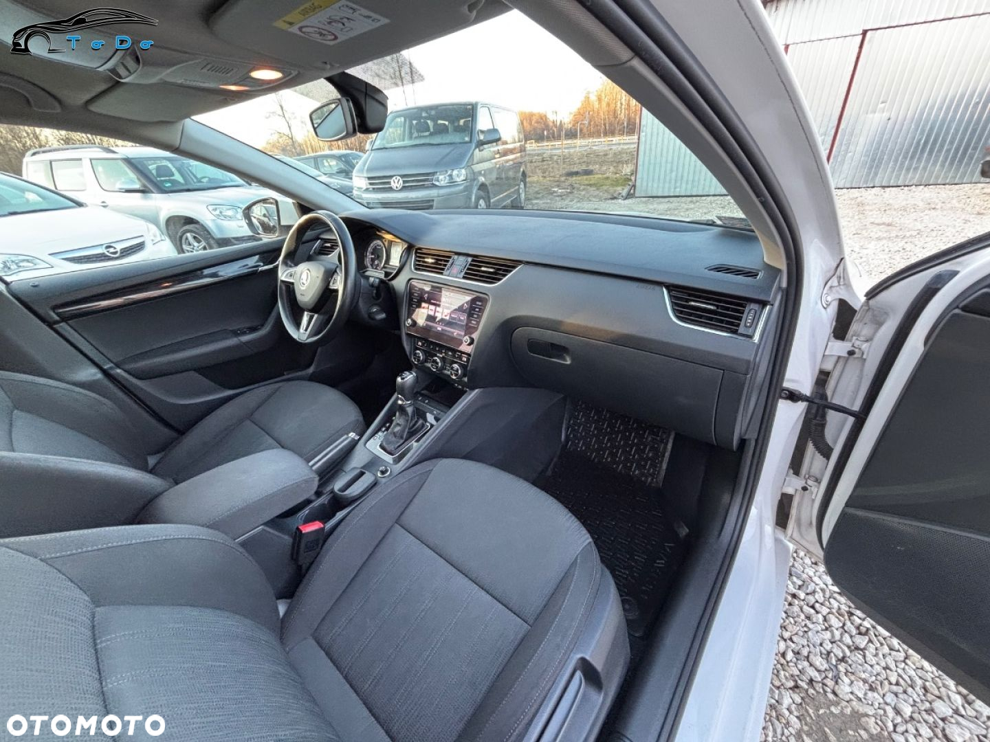 Skoda Octavia 2.0 TDI SCR L&K DSG - 25