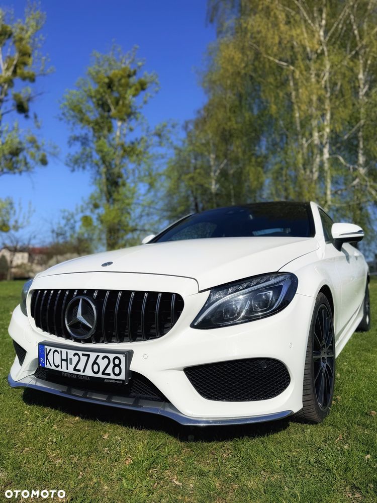 Mercedes-Benz Klasa C 200 4Matic 9G-TRONIC AMG Line - 1