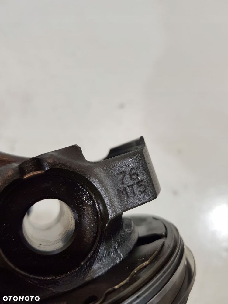 tłok korbowód 76mt5 renault nissan 1.5 bluedci k9ku872 - 9