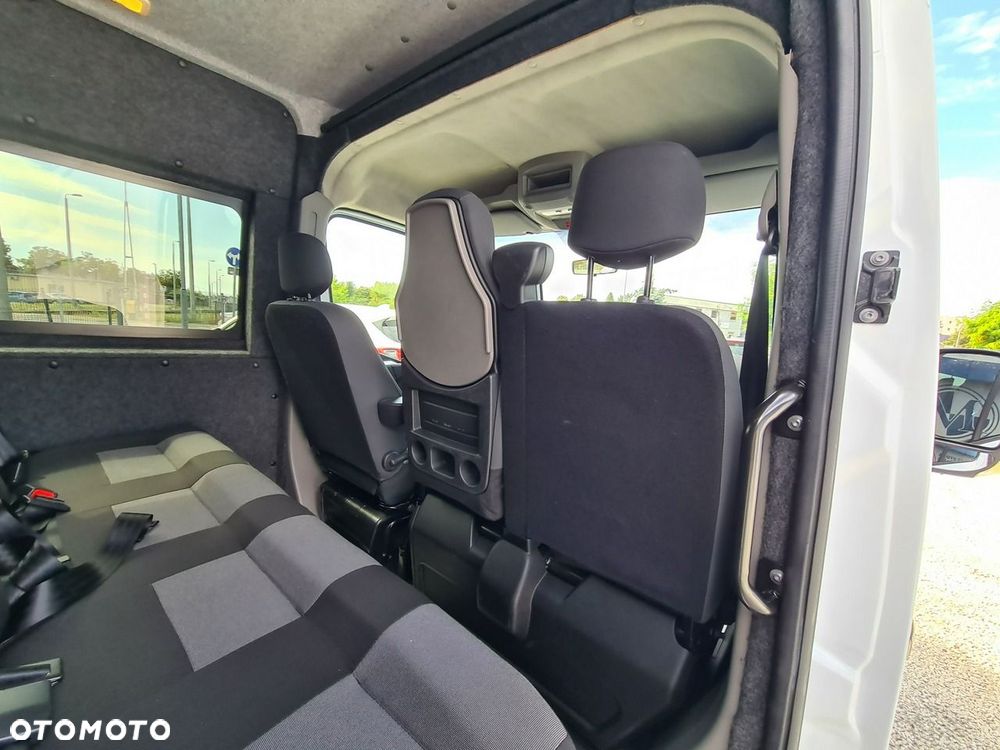 Nissan Interstar - 22