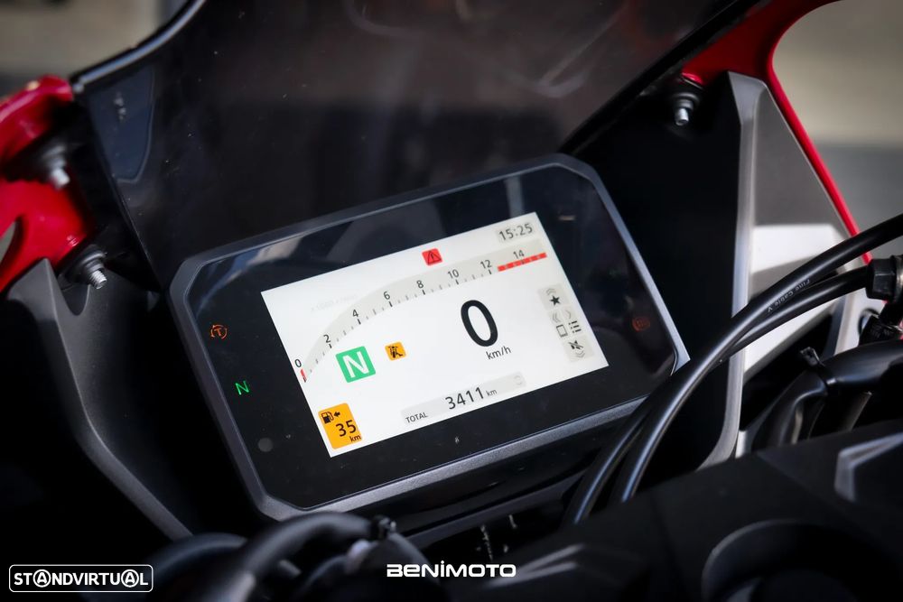 Honda CBR 650RR - 10