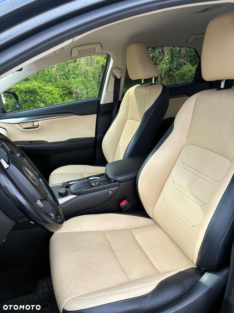 Lexus NX 200t Prestige AWD - 6