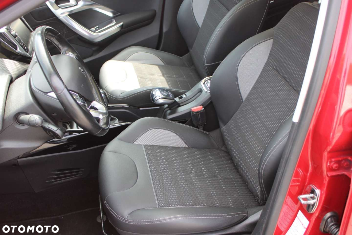 Peugeot 2008 - 23