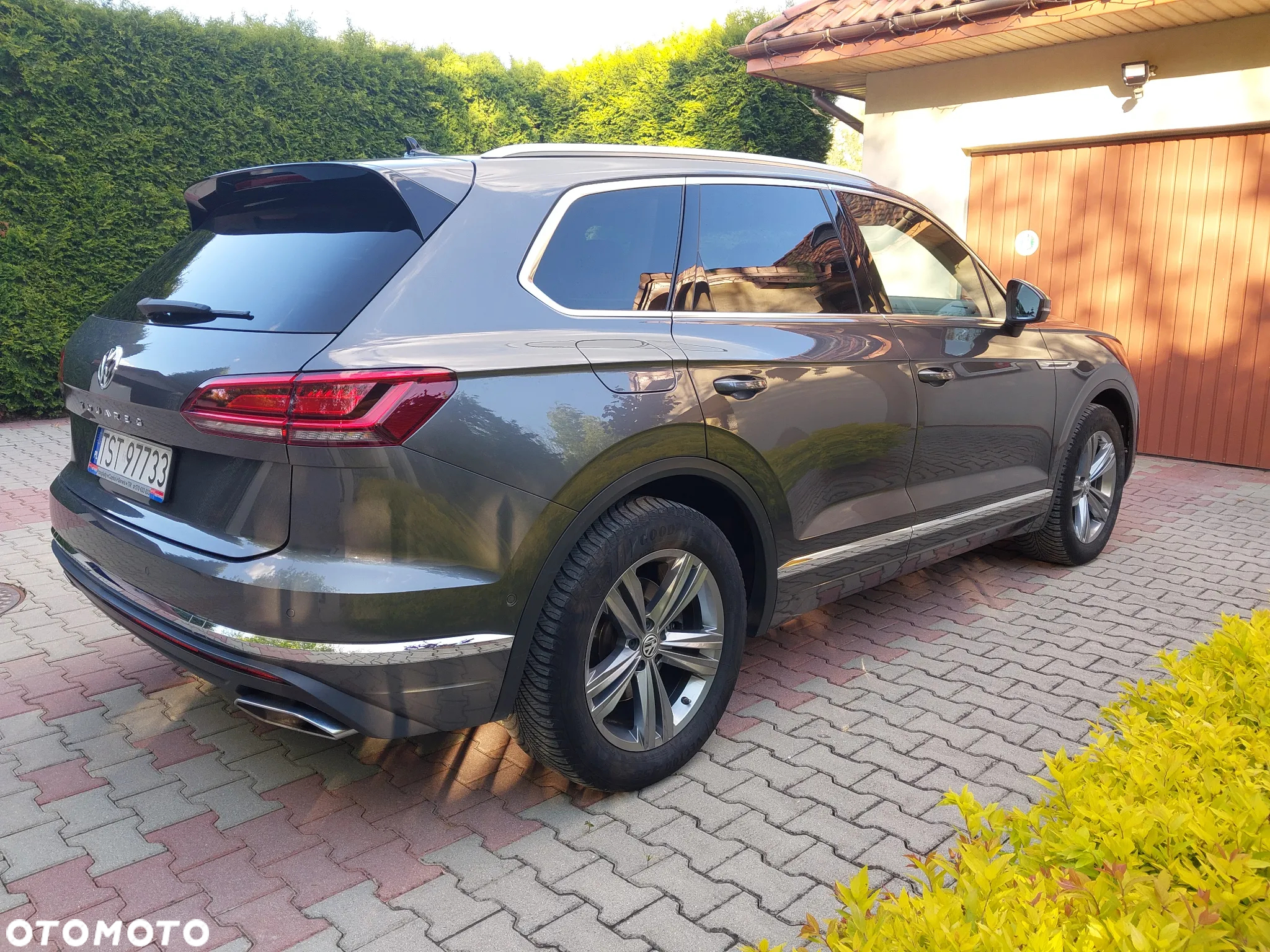 Volkswagen Touareg 3.0 V6 TDI 4Motion DPF Automatik Elegance - 3