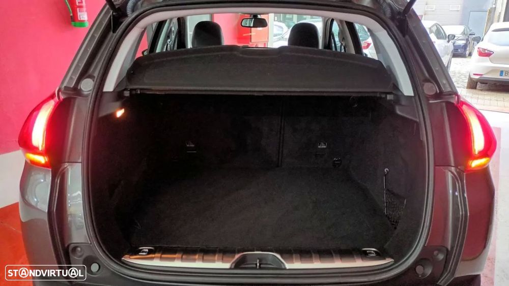 Peugeot 2008 1.2 PureTech Allure - 56