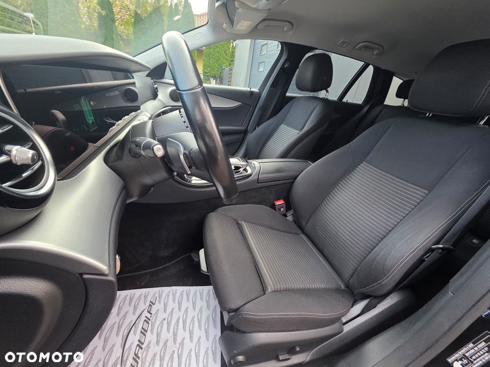 Mercedes-Benz Klasa E 220 d 9G-TRONIC Avantgarde - 19