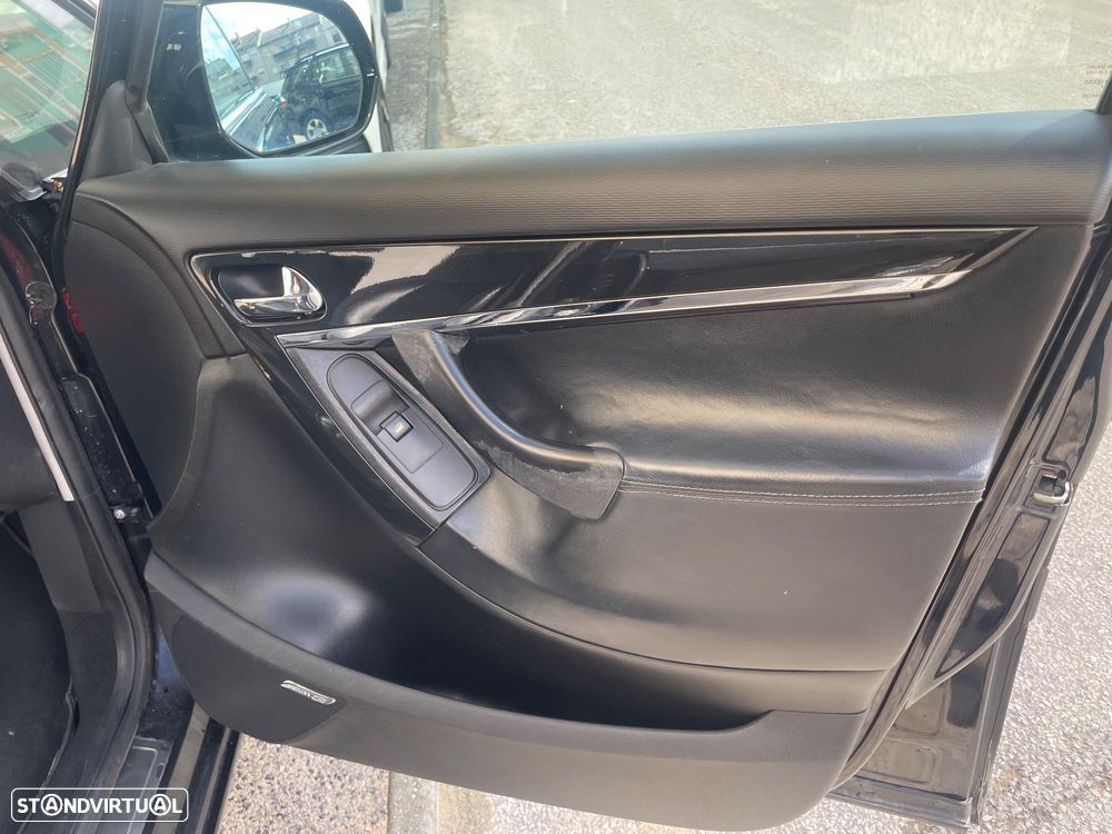 Citroën C4 Grand Picasso - 25