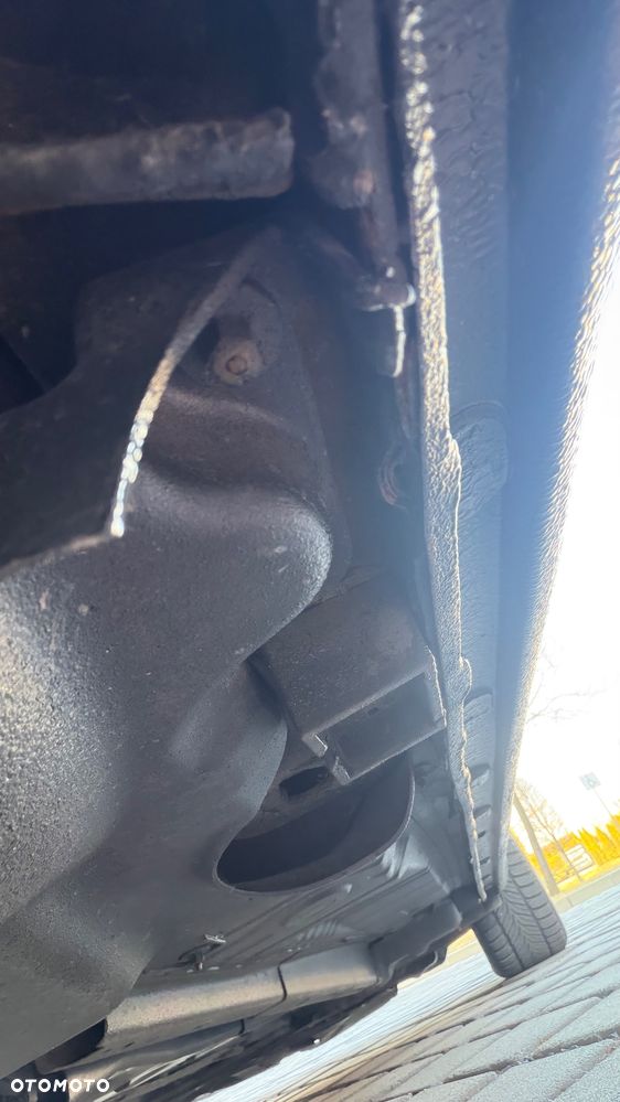 Alfa Romeo 159 1.9 JTDM 8V DPF Distinctive - 25