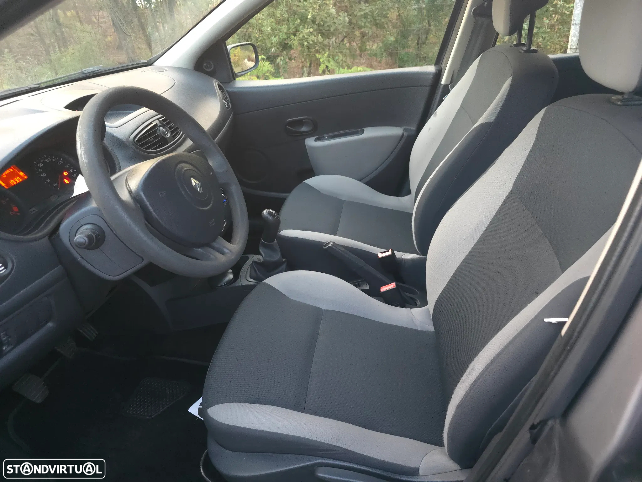 Renault Clio 1.5 dCi # - 8