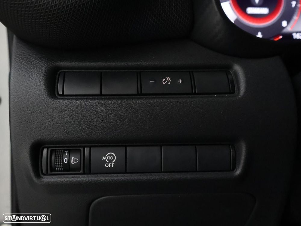 Nissan Juke 1.0 DIG-T N-Connecta DCT - 15